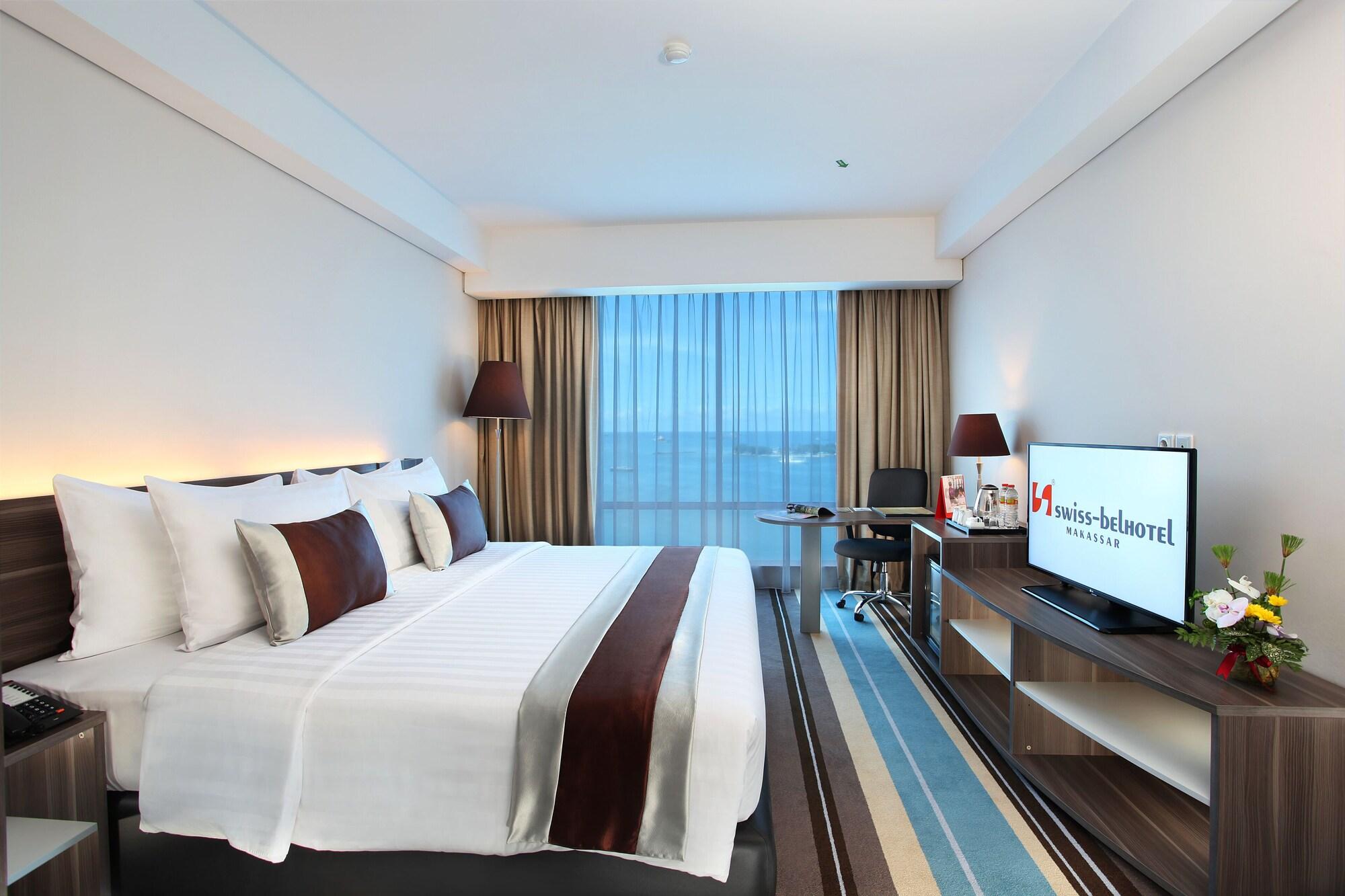 Swiss-Belhotel Makassar Extérieur photo